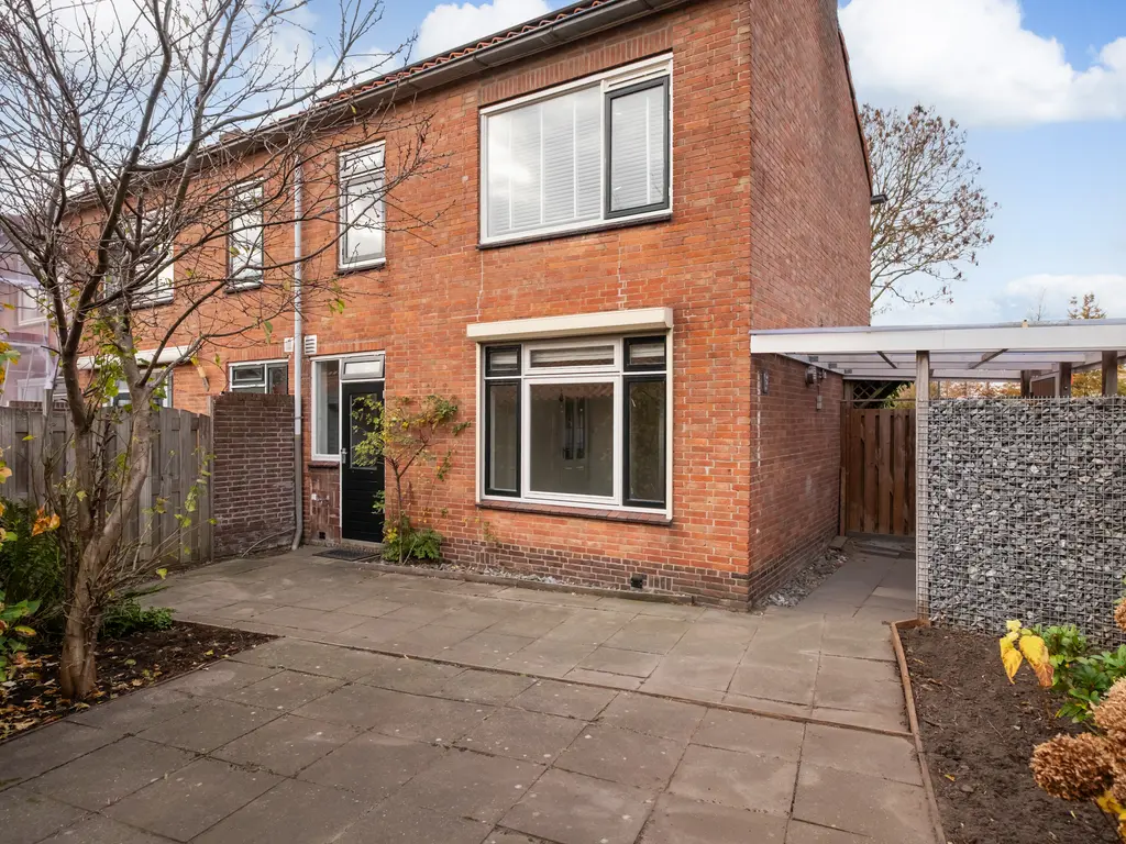 Anthonie van Dijckstraat 1, WOERDEN