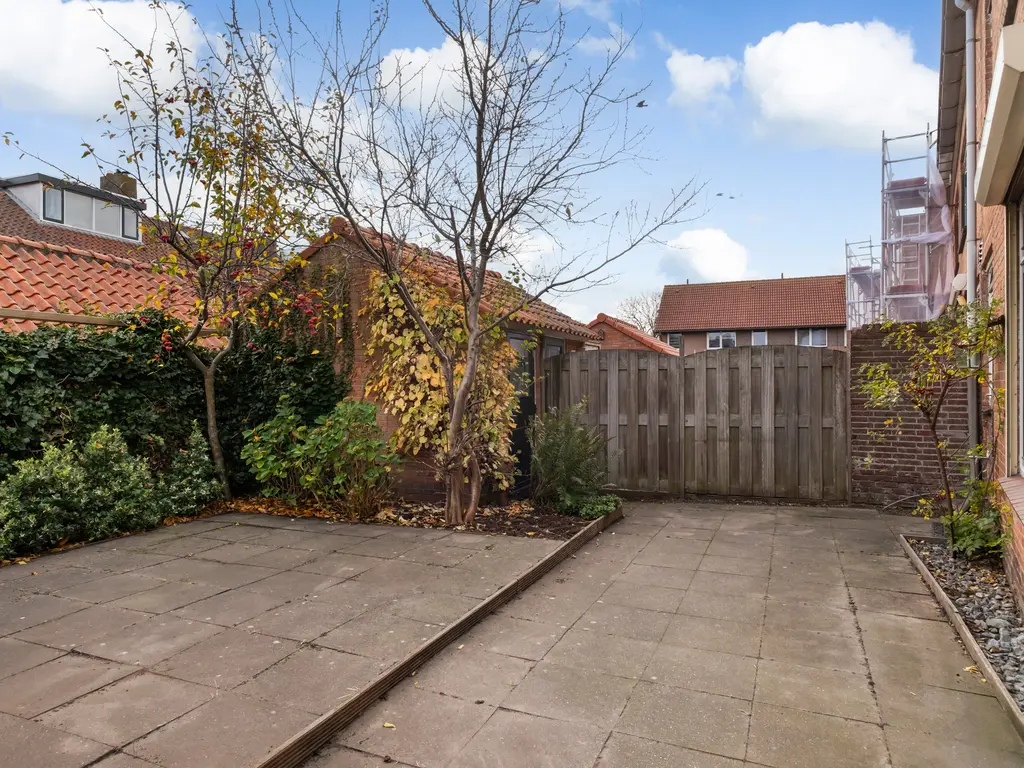 Anthonie van Dijckstraat 1, WOERDEN