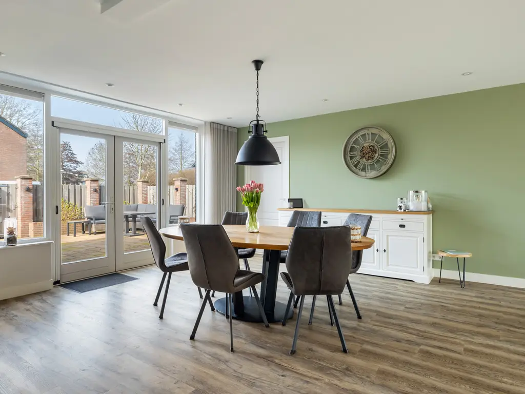 Prinses Beatrixstraat 12, ZEGVELD