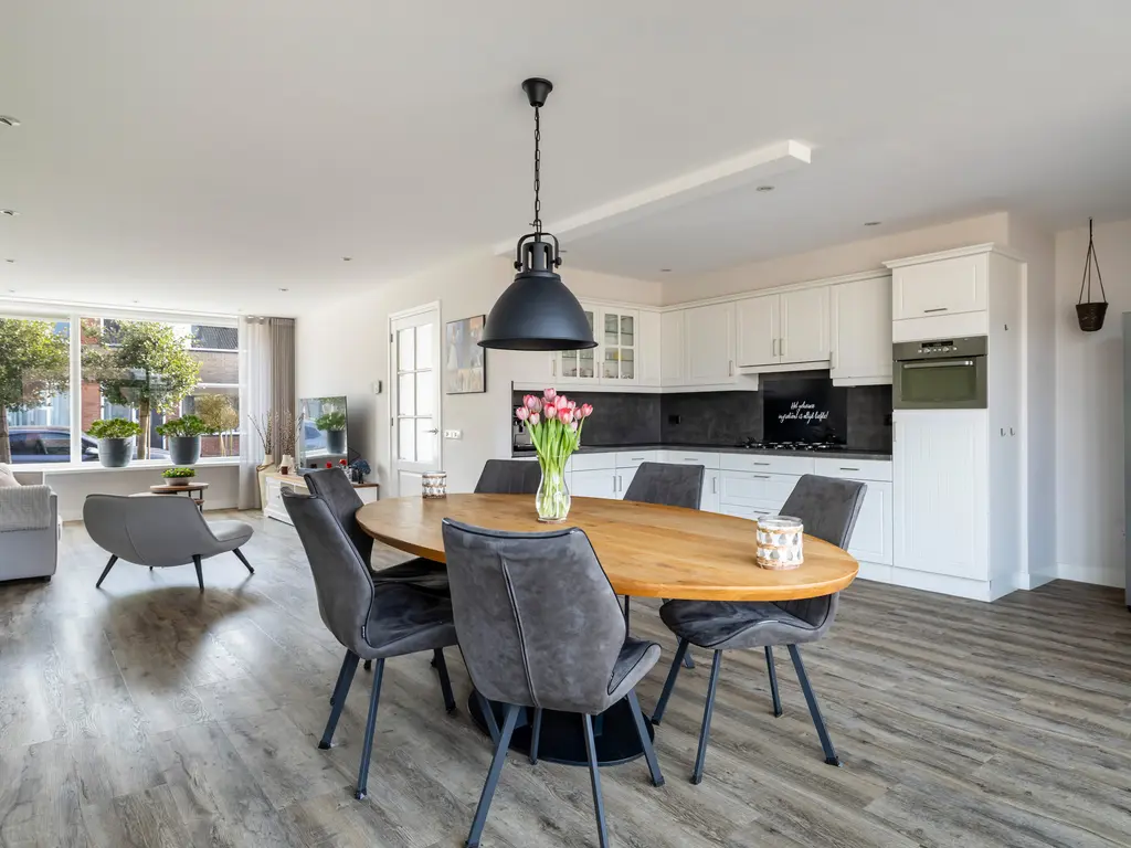 Prinses Beatrixstraat 12, ZEGVELD