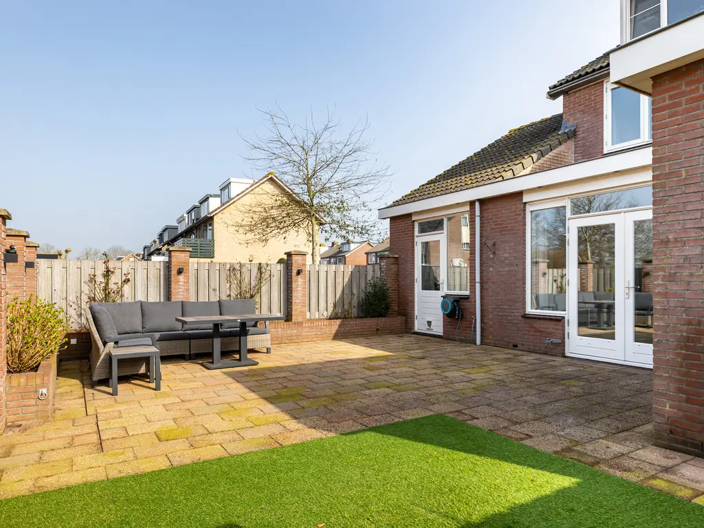 Prinses Beatrixstraat 12, ZEGVELD