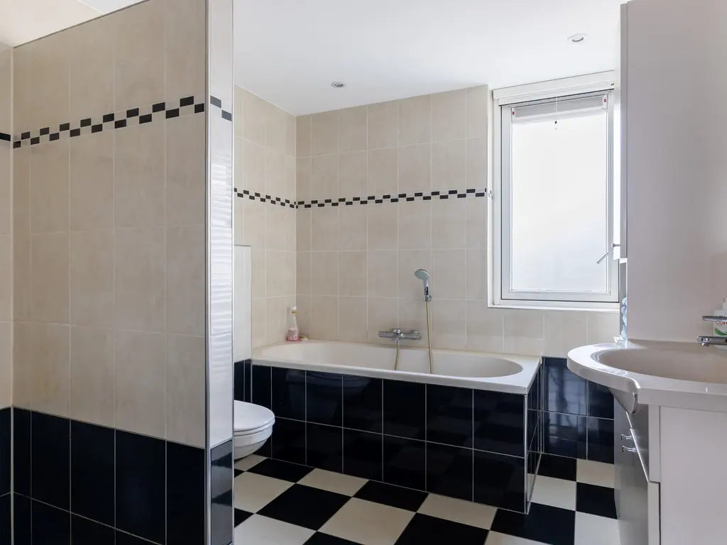 Prinses Beatrixstraat 12, ZEGVELD