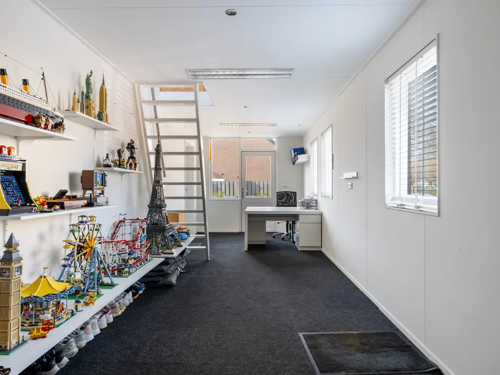 Prinses Beatrixstraat 12, ZEGVELD