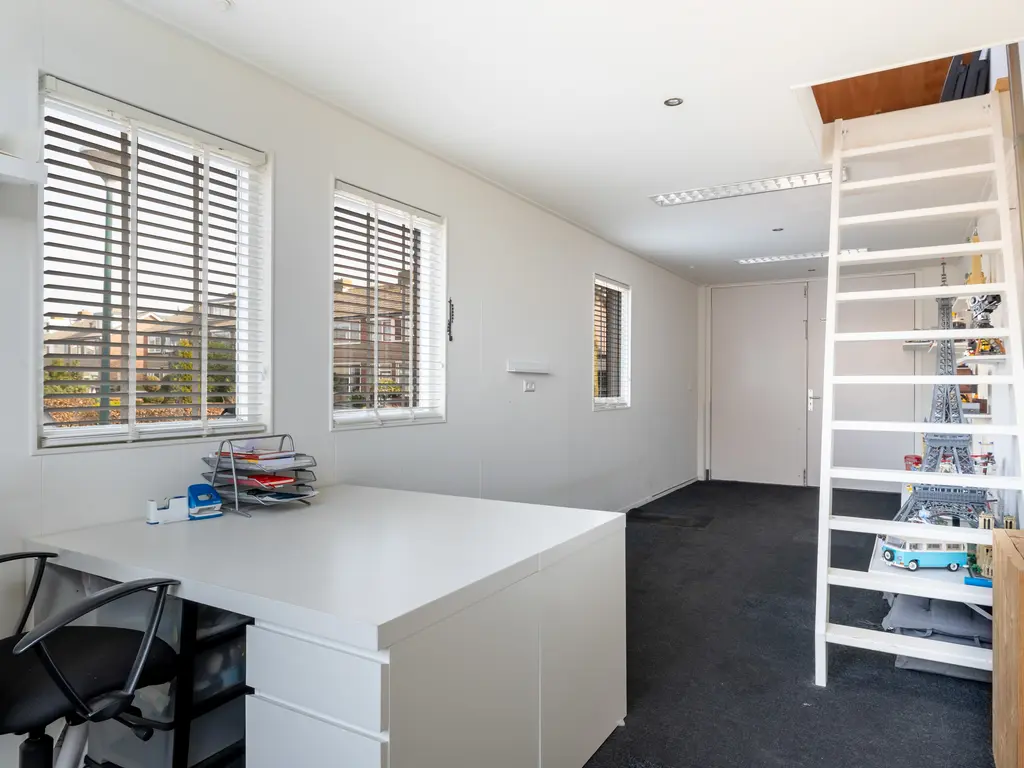 Prinses Beatrixstraat 12, ZEGVELD