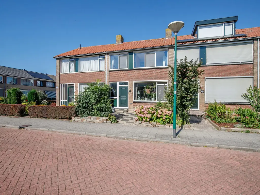 Willem-Alexanderstraat 9, ZEGVELD