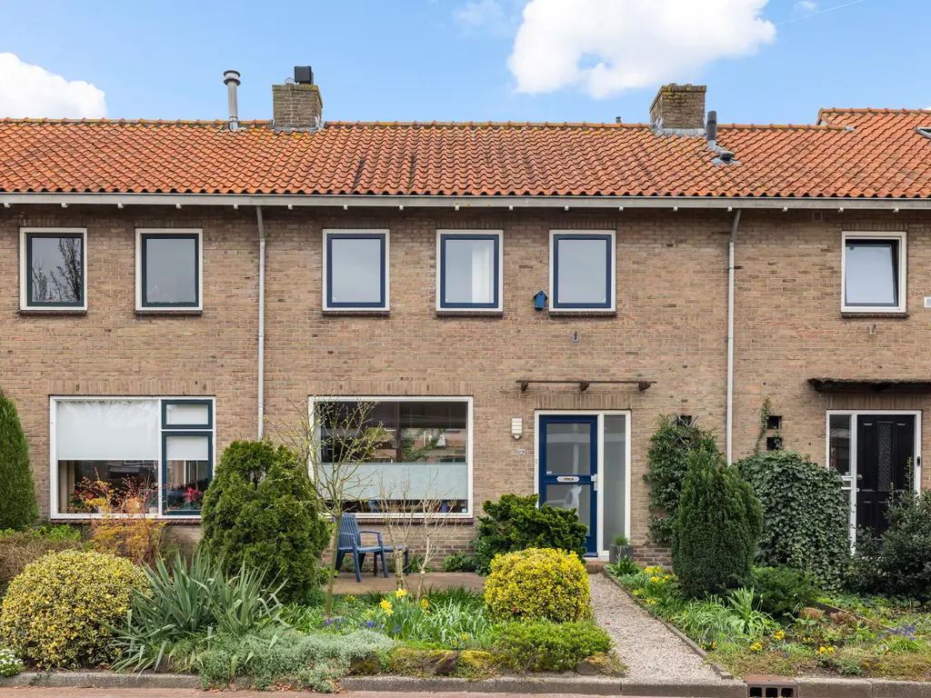 Prinses Beatrixstraat 22, WAARDER