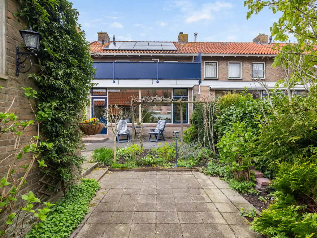 Prinses Beatrixstraat 22, WAARDER
