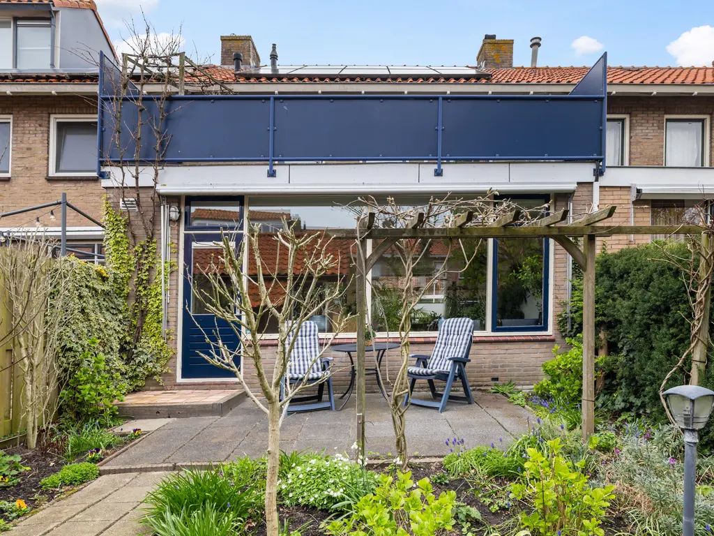 Prinses Beatrixstraat 22, WAARDER