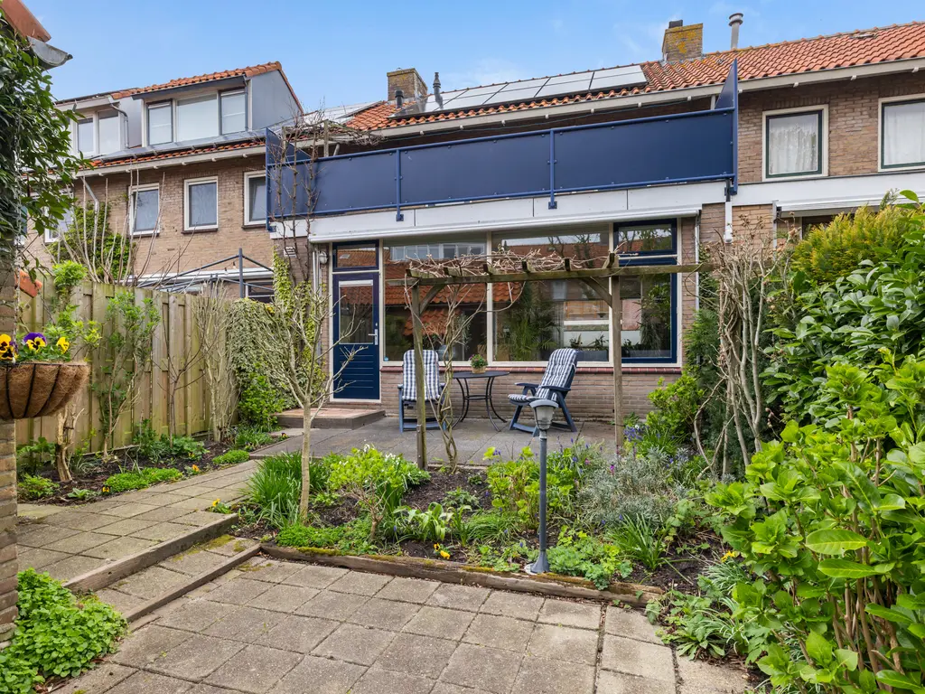 Prinses Beatrixstraat 22, WAARDER