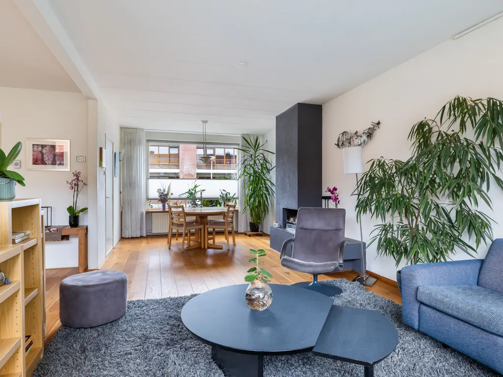 Prinses Beatrixstraat 22, WAARDER