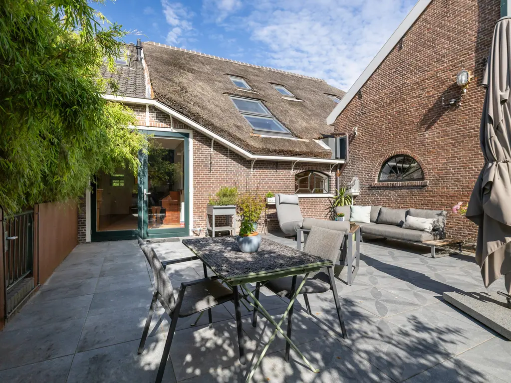 's-Gravensloot 20, KAMERIK