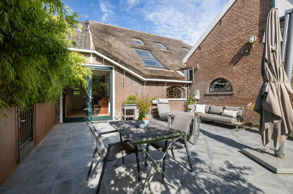 's-Gravensloot 20