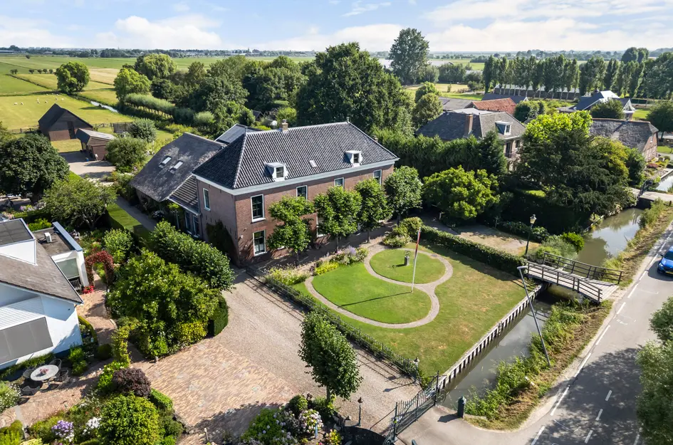's-Gravensloot 20