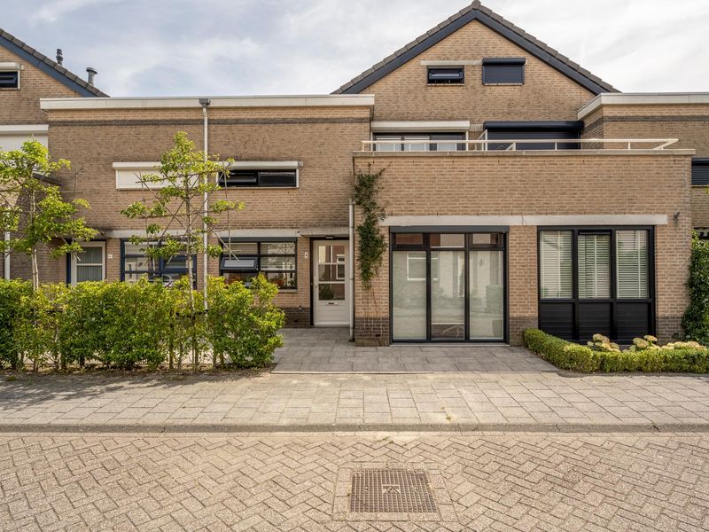 P.C. Hooftstraat 4, OUD-BEIJERLAND