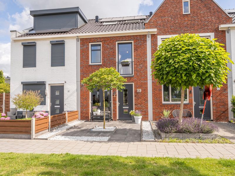 Houtblazerspad 99, OUD-BEIJERLAND