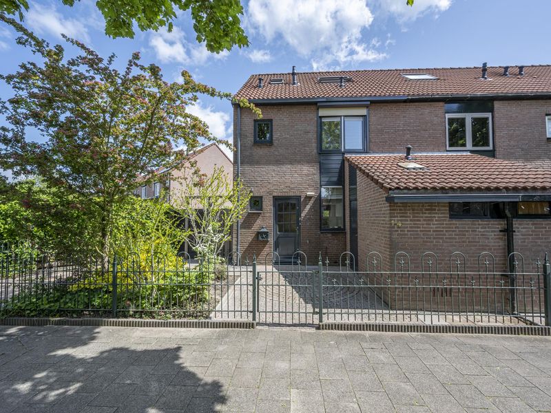 Roerdompweg 14, OUD-BEIJERLAND