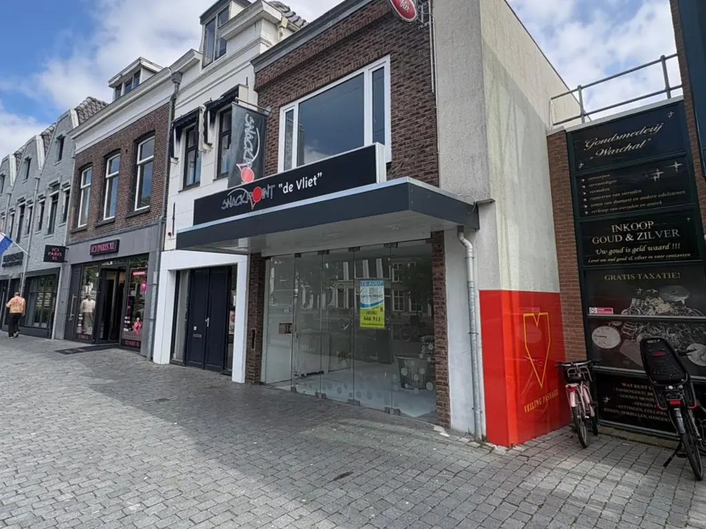 Oost-Voorstraat 11, Oud-Beijerland