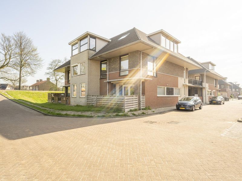 Onder de molen 32, 'S-GRAVENDEEL