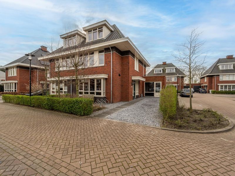 Dokter De Vliegerstraat 27, HEINENOORD