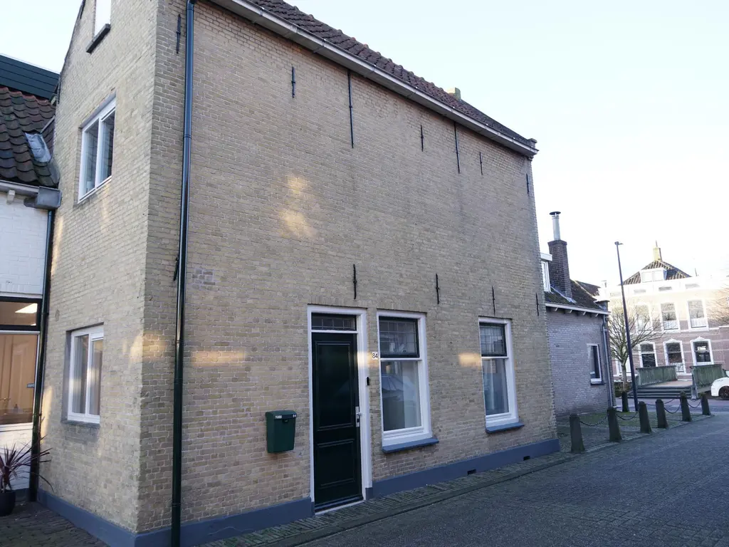 Oost-Voorstraat 84, Oud-Beijerland