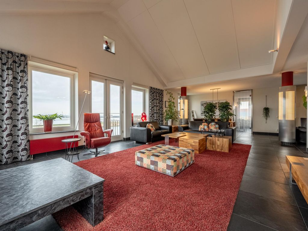 Spuizicht 11, OUD-BEIJERLAND