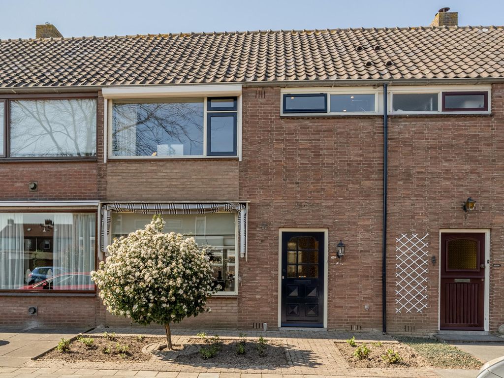 Meidoornstraat 10, OUD-BEIJERLAND