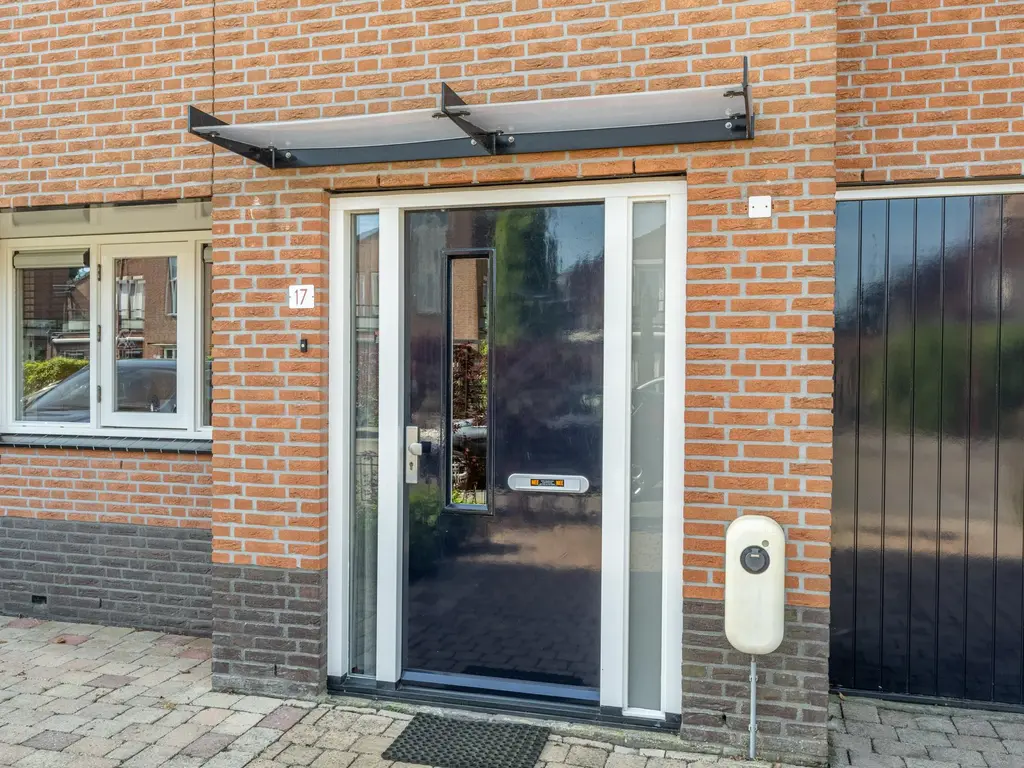 Bachlaan 17, OUD-BEIJERLAND