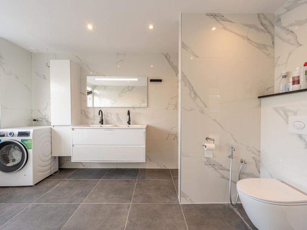 Westdijk 58, HEINENOORD