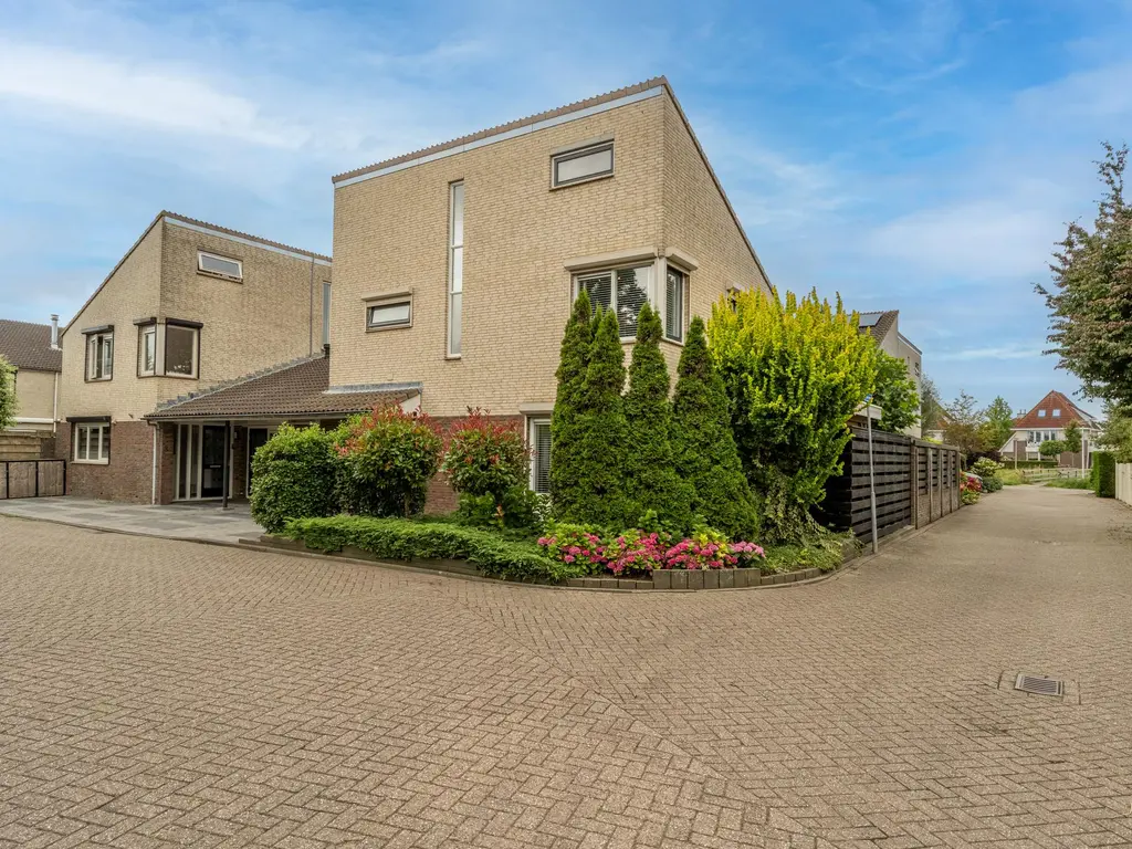 't Hoogt 32, STRIJEN