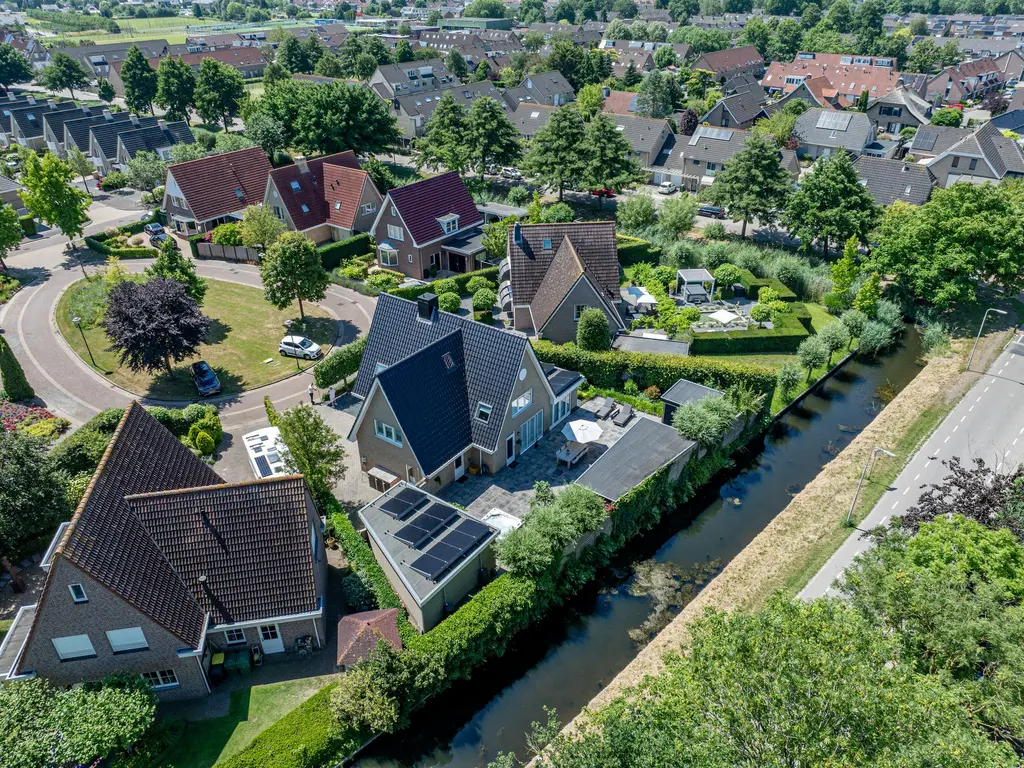 Mandoline 9, KLAASWAAL