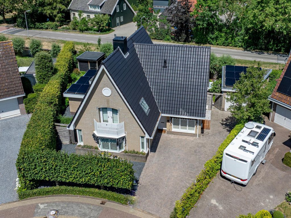 Mandoline 9, KLAASWAAL