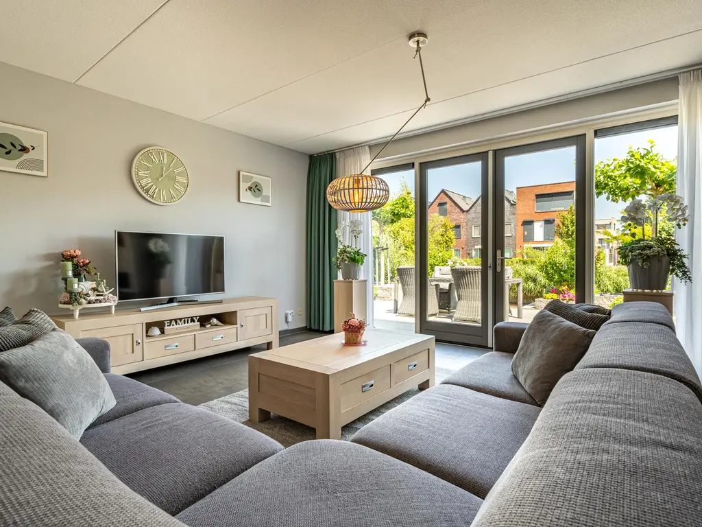 Viool 7, OUD-BEIJERLAND