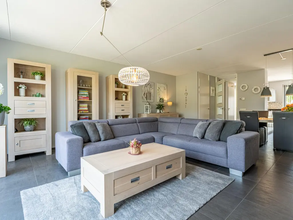 Viool 7, OUD-BEIJERLAND