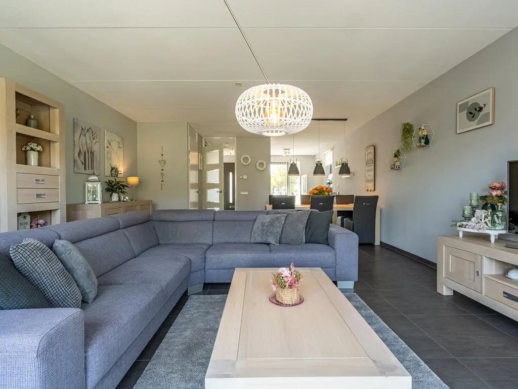 Viool 7, OUD-BEIJERLAND