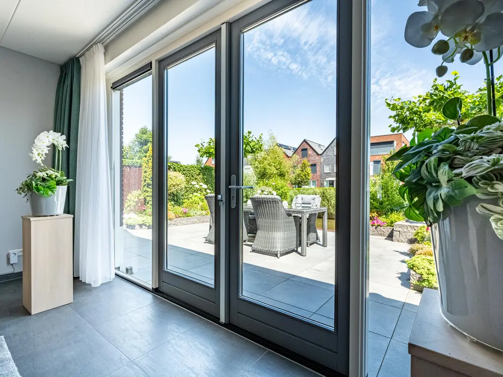 Viool 7, OUD-BEIJERLAND