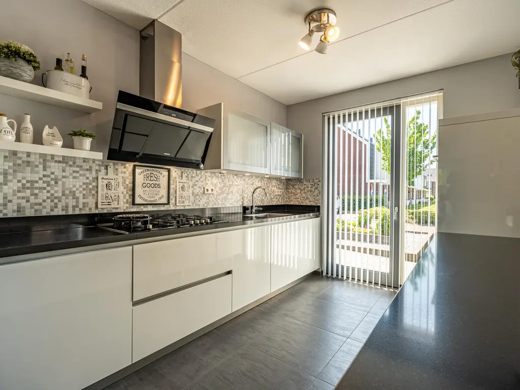 Viool 7, OUD-BEIJERLAND