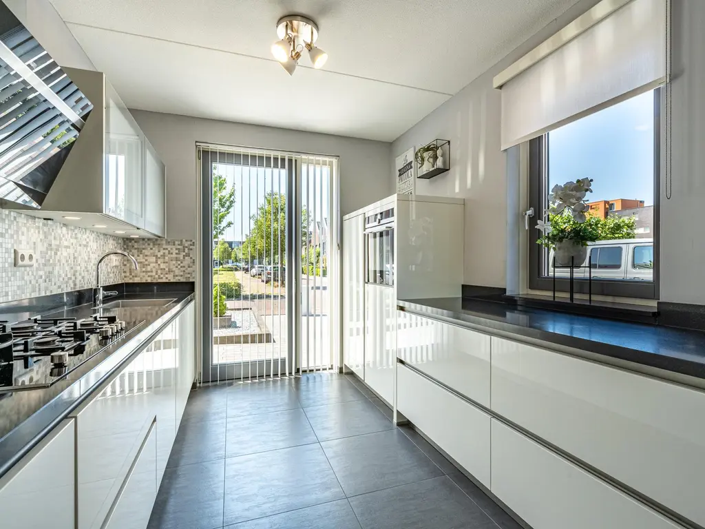 Viool 7, OUD-BEIJERLAND