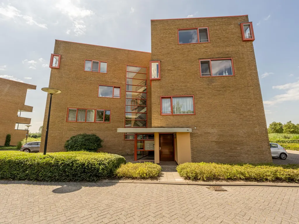 Dokter Kroesenring 42, OUD-BEIJERLAND