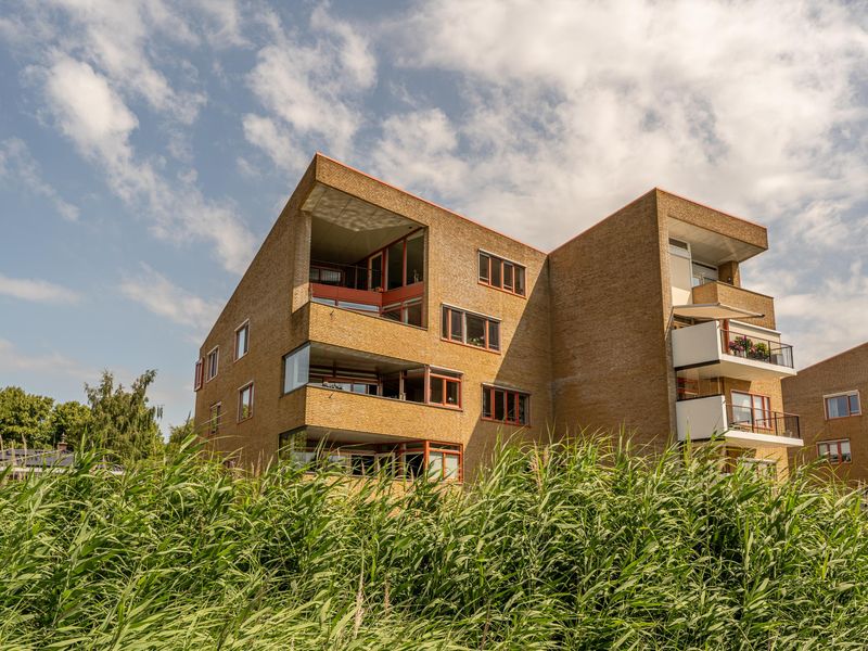 Dokter Kroesenring 42, OUD-BEIJERLAND