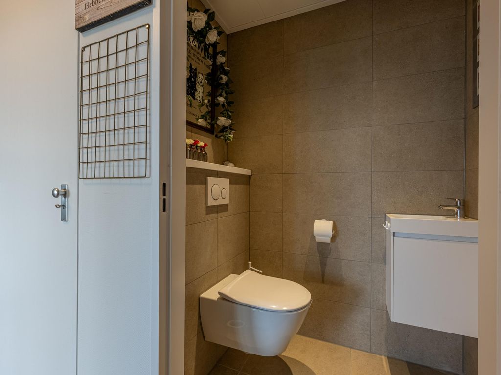 Dokter Kroesenring 42, OUD-BEIJERLAND