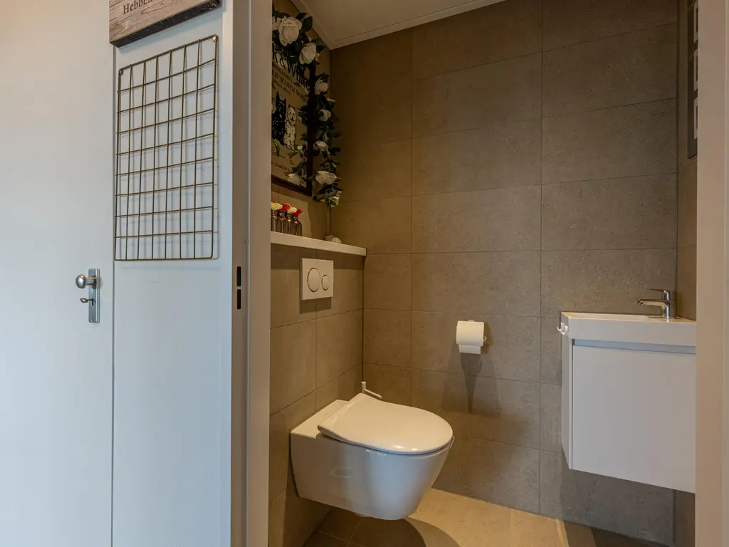 Dokter Kroesenring 42, OUD-BEIJERLAND