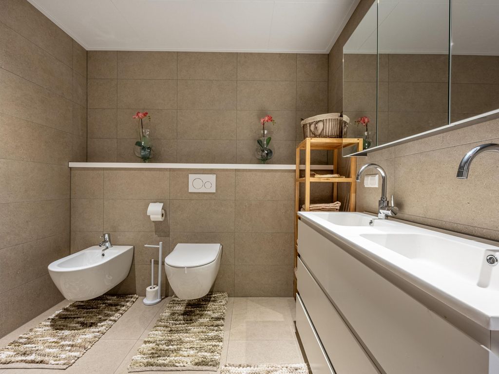 Dokter Kroesenring 42, OUD-BEIJERLAND