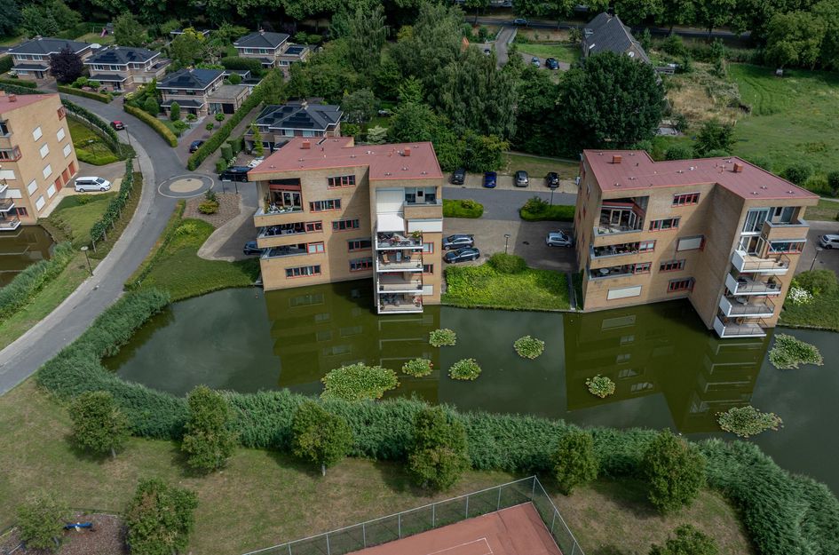 Dokter Kroesenring 42