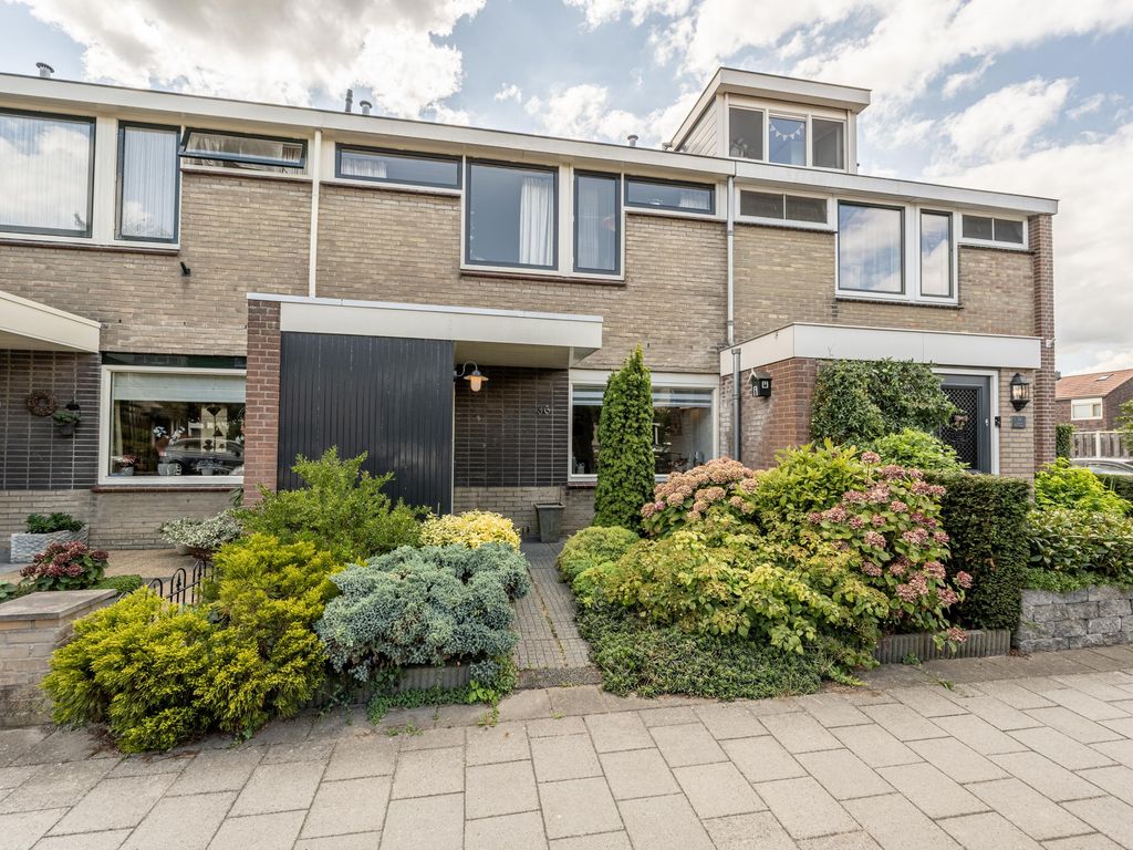 Acaciastraat 36, OUD-BEIJERLAND