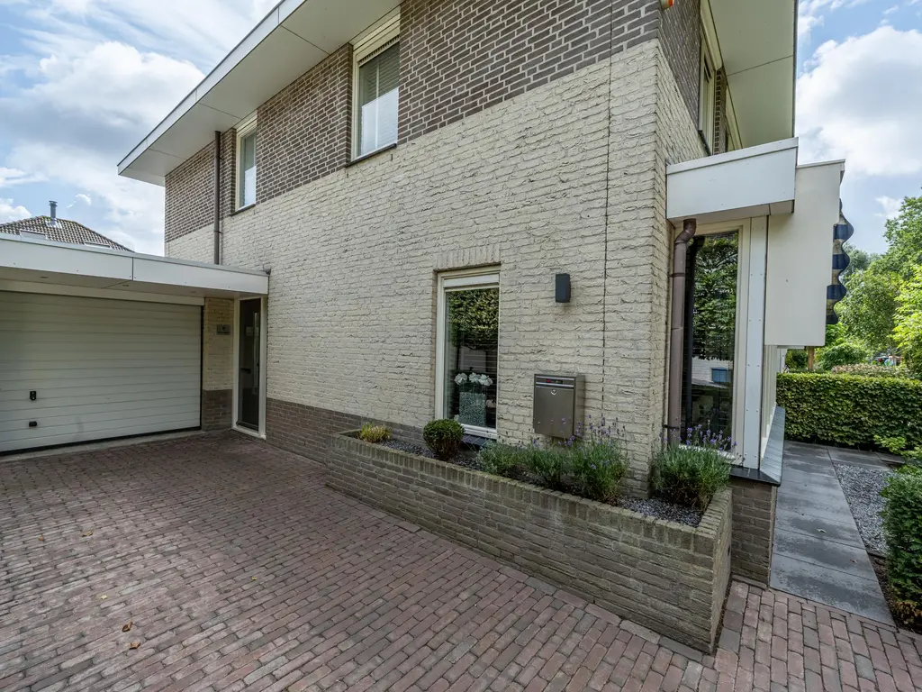 Rudolf Steinerpad 8, OUD-BEIJERLAND