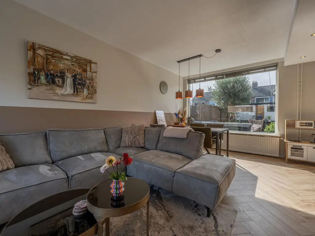 Seringenstraat 24, OUD-BEIJERLAND