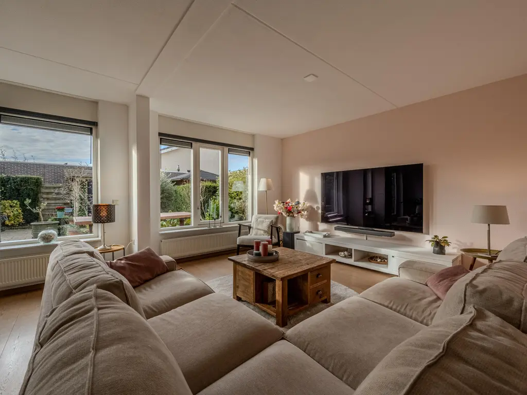 Bachlaan 29, OUD-BEIJERLAND