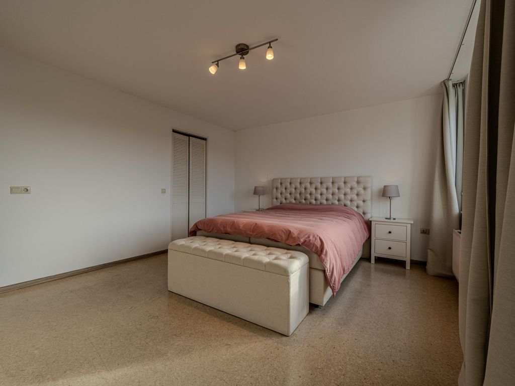 Bachlaan 29, OUD-BEIJERLAND