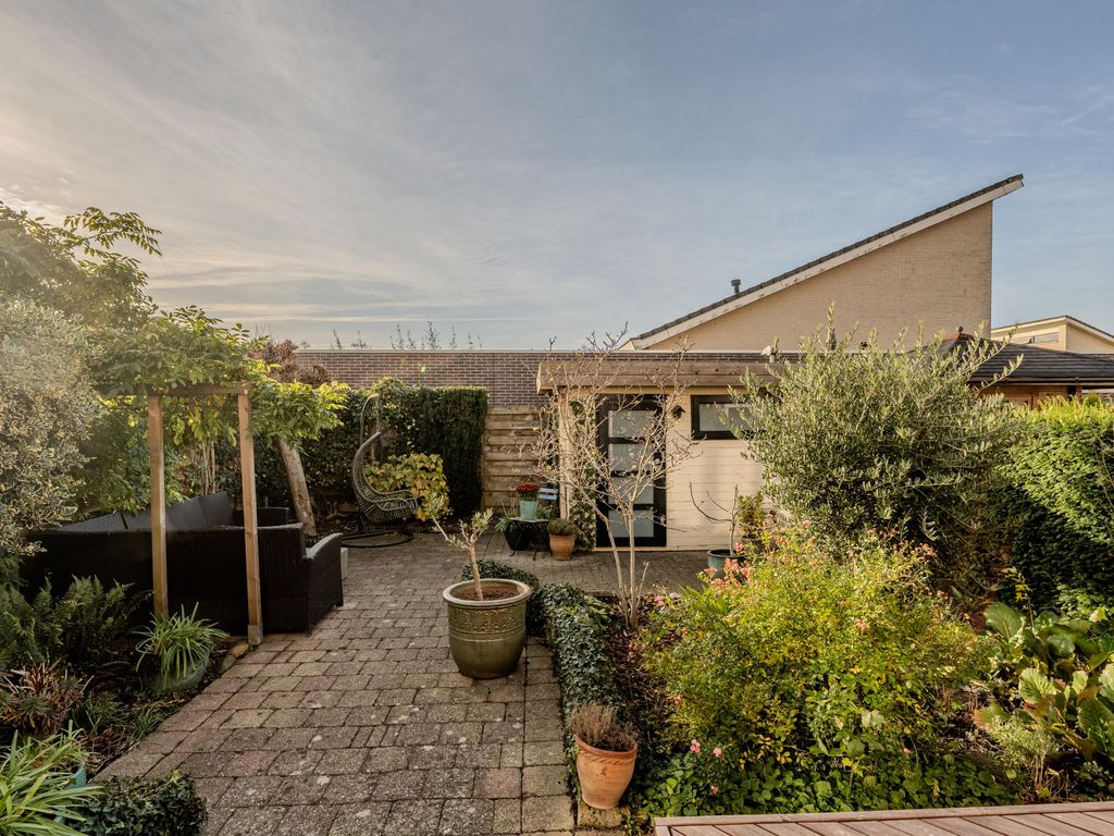 Bachlaan 29, OUD-BEIJERLAND