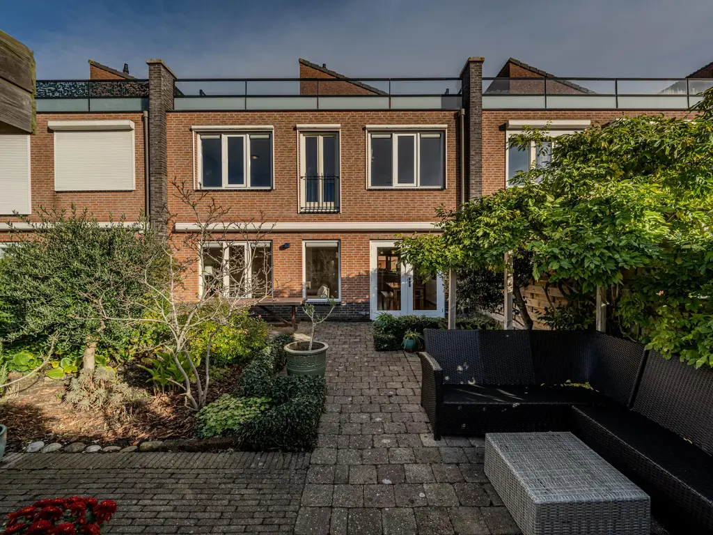 Bachlaan 29, OUD-BEIJERLAND